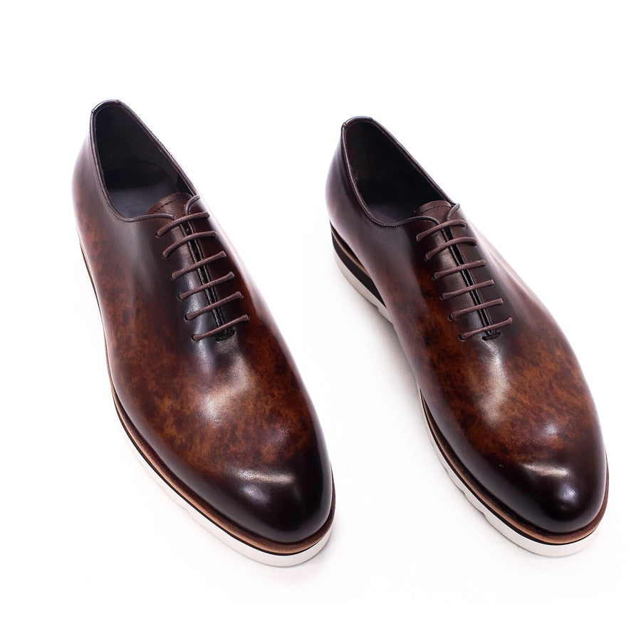 Chaussures en cuir classiques pour hommes brillantes décontractées