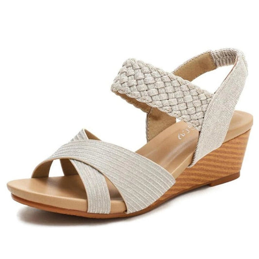 Zapatos de verano elegantes señoras tejen la sandalia de Roma