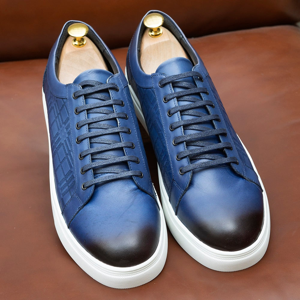 Lässige Schuhe, handgefertigte Modedesigner-Sneaker zum Schnüren